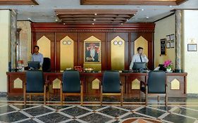 Hotel Golden Oasis